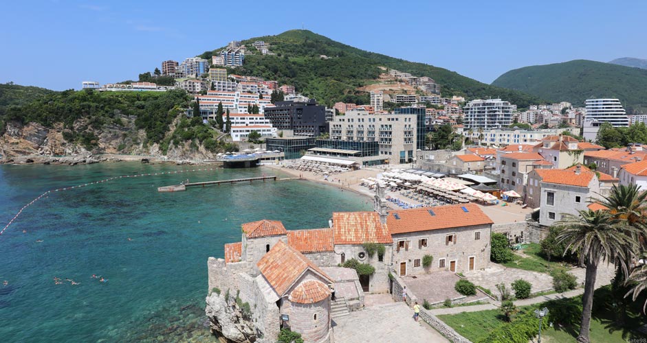Der Altstadtstrand in Budva