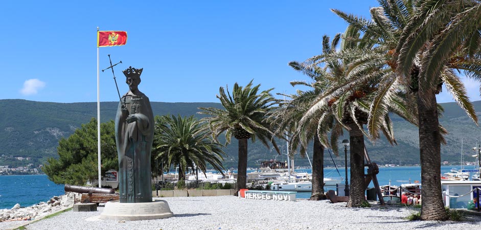 Der Yachthafen von Herceg Novi