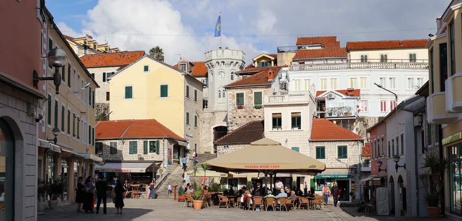 Der Glockenturm in Herceg Novi