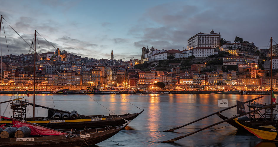 Porto bei Nacht