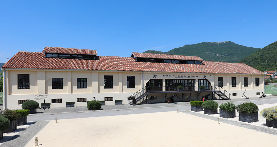 Das Schifffahrtsmuseum in Tivat