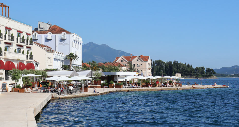 Schwimmen in Tivat