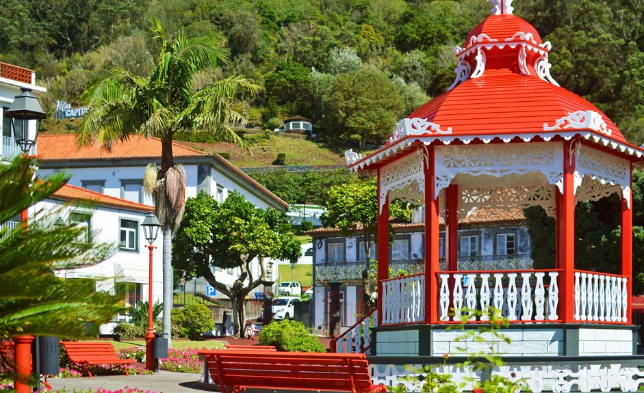 Velas Hauptplatz, São Jorge, die Azoren