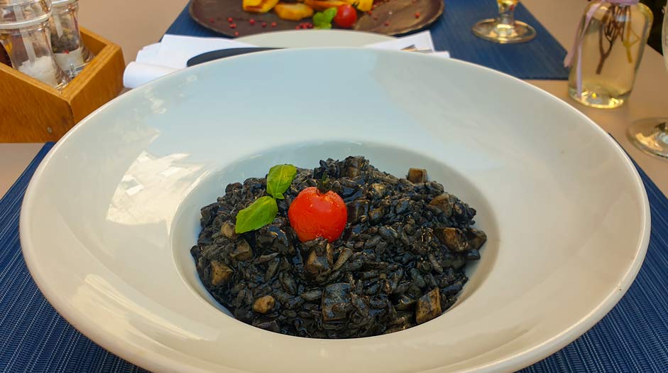 Schwarzes Risotto