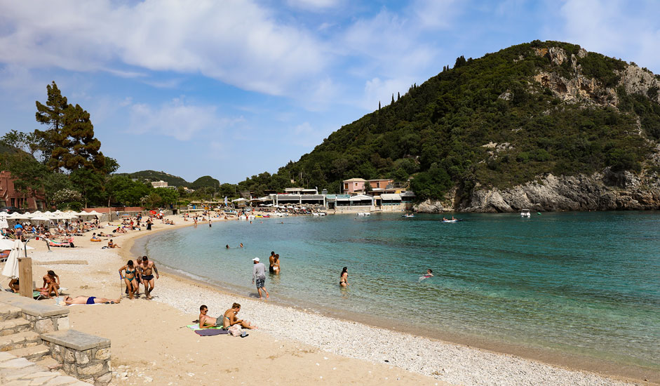 Agios Spiridon Strand in Paleokastritsa
