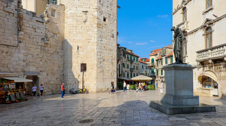 Vocni trg, Split