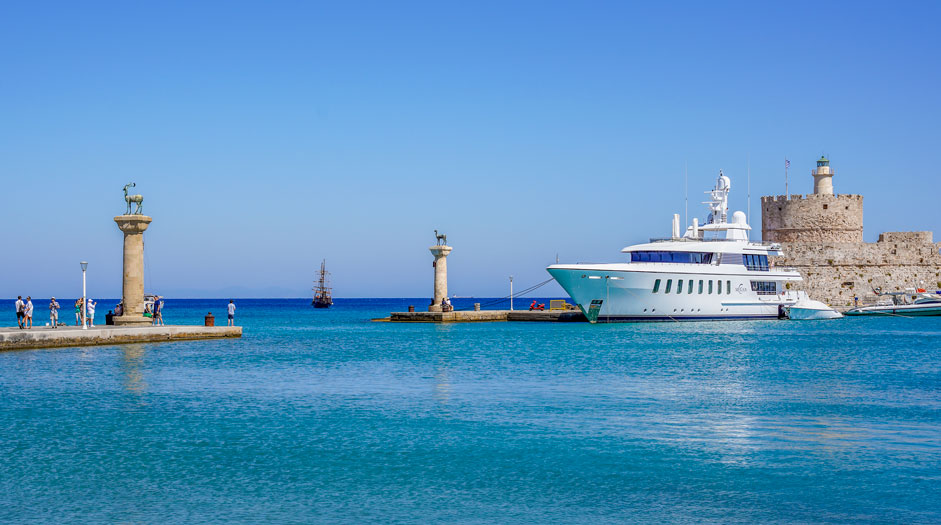 Mandraki-Hafen, Rhodos