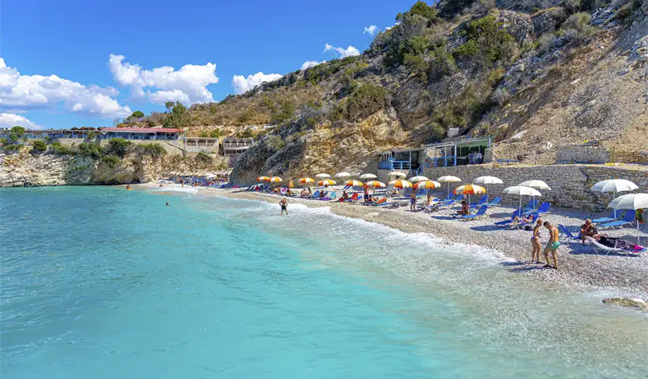 Plazhi i Pulëbardhes - Saranda